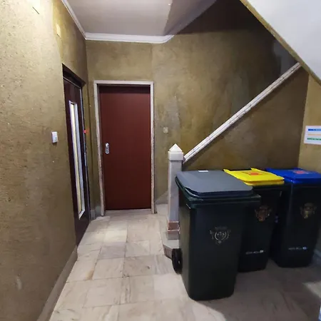 Lisbon, Apartment With 3 Bedrooms, Penha De Franca Lisboa