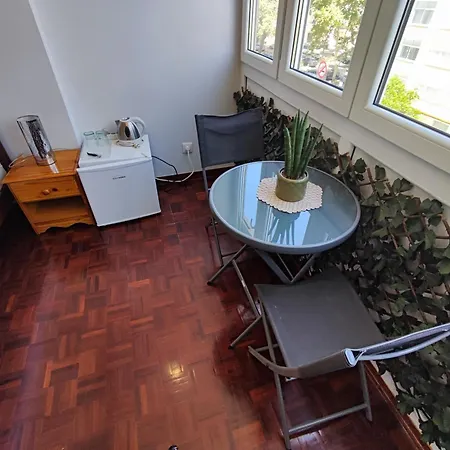 Lisbon, Apartment With 3 Bedrooms, Penha De Franca *