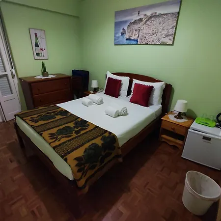 Lisbon, Apartment With 3 Bedrooms, Penha De Franca Lisboa