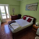 Apartamento, Com 3 Quartos Penha De Franca * Lisboa